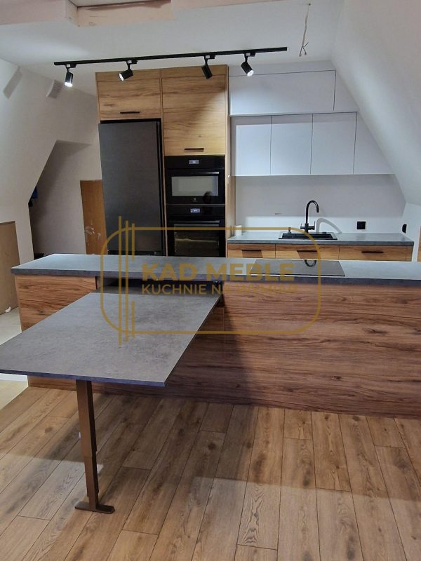 490727245_1191039769429960_7462759616991448230_n